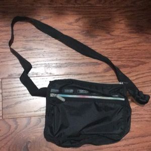 Black Pop Raini Crossbody bag